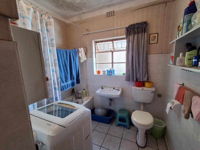 3 Bedroom Property for Sale in Sea Point Western Cape